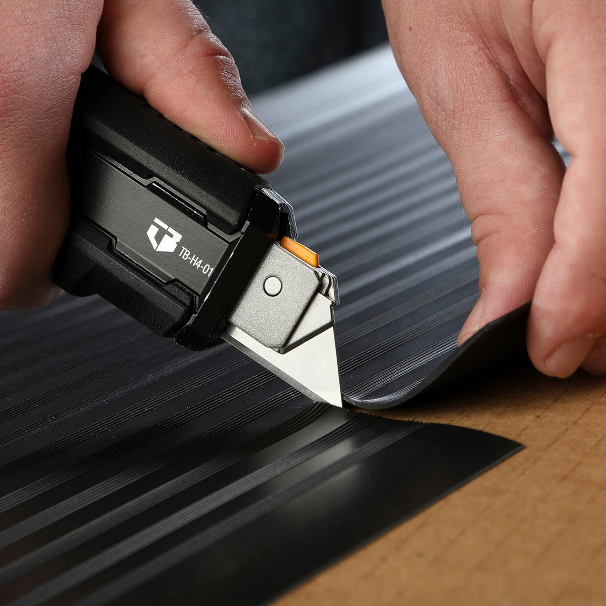 Navaja Raspador Toughbuilt Tb-h4s5-01 Cuchillo 2 En 1 + 30 H